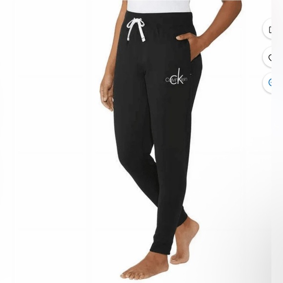 NWT 2 pack Calvin Klein women’s Gray Sweatpants. Size M. You get both! - Picture 7 of 7